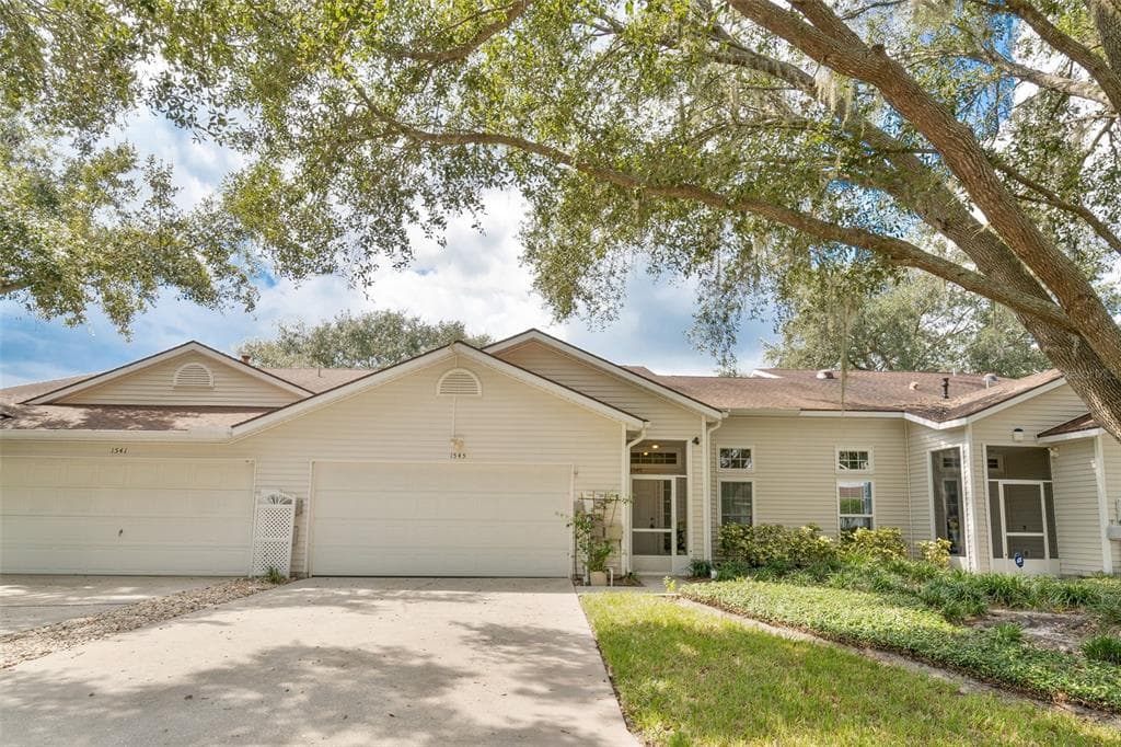 1545 LAKE HERON DRIVE LUTZ, FL 33549