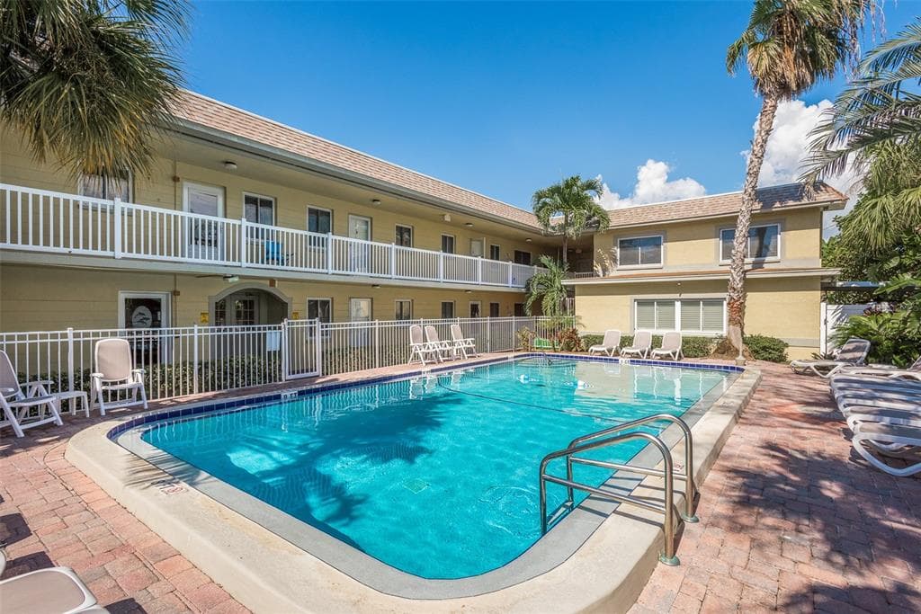 600 71ST AVENUE UNIT 2 ST PETE BEACH, FL 33706
