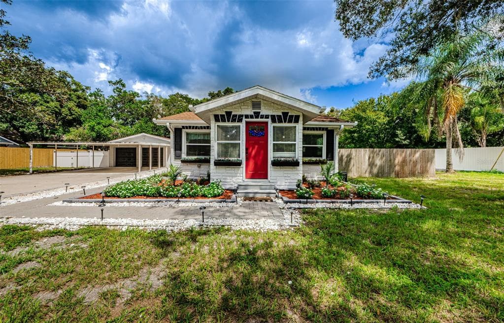 12331 WOODLEIGH AVENUE TAMPA, FL 33612