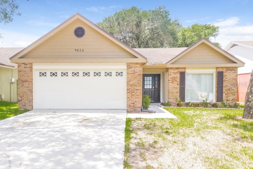 9824 SIR FREDERICK STREET TAMPA, FL 33637