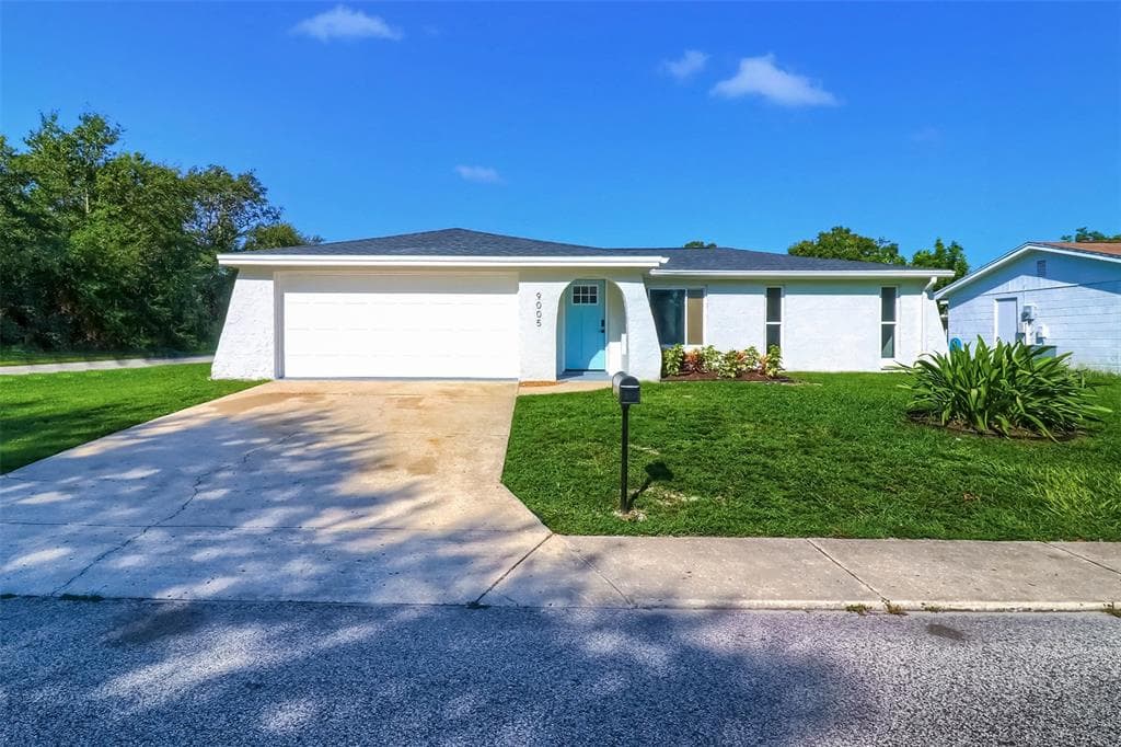 9005 SHALLOWFORD LANE PORT RICHEY, FL 34668