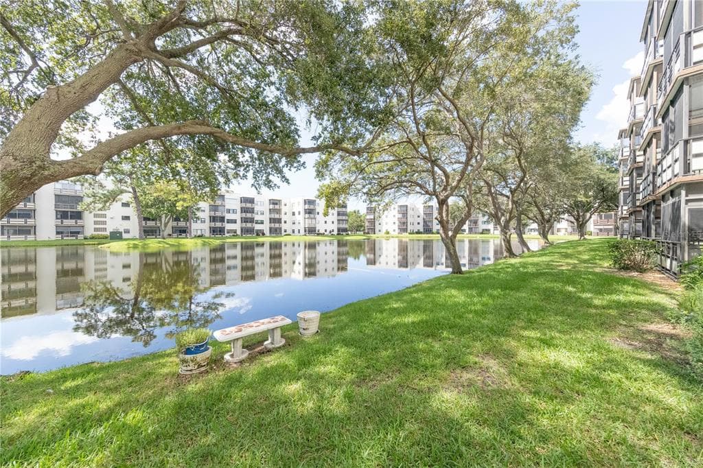 6080 80TH STREET N UNIT 414 ST PETERSBURG, FL 33709