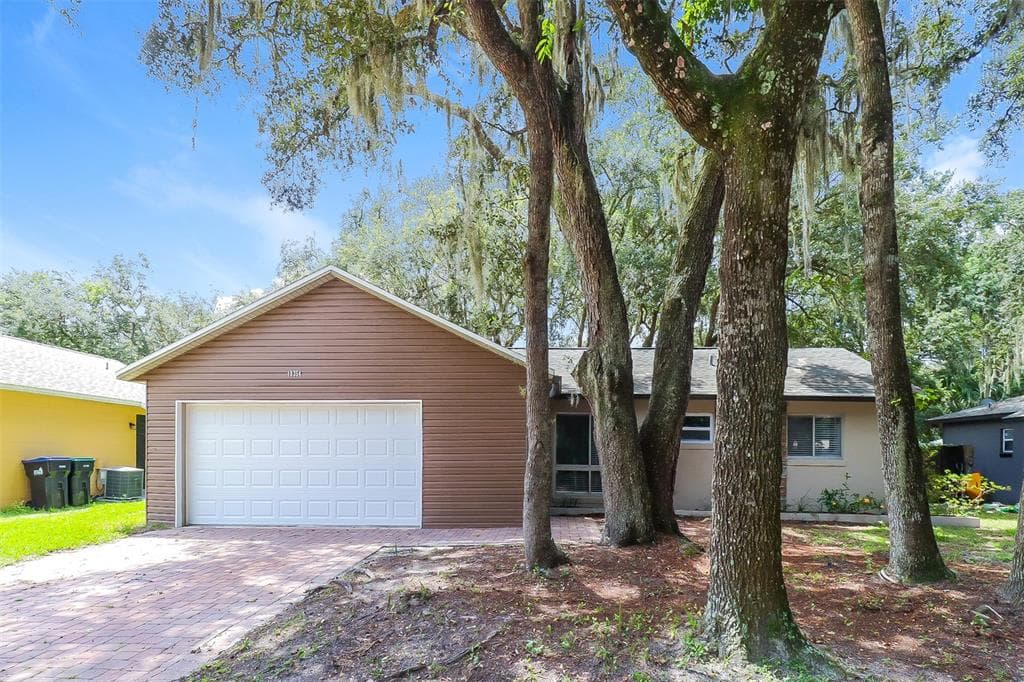 10354 JUSTUS DRIVE ORLANDO, FL 32817