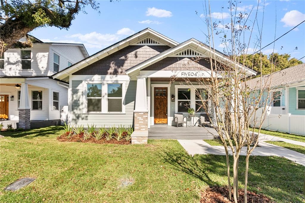 504 E ROBLES STREET TAMPA, FL 33602