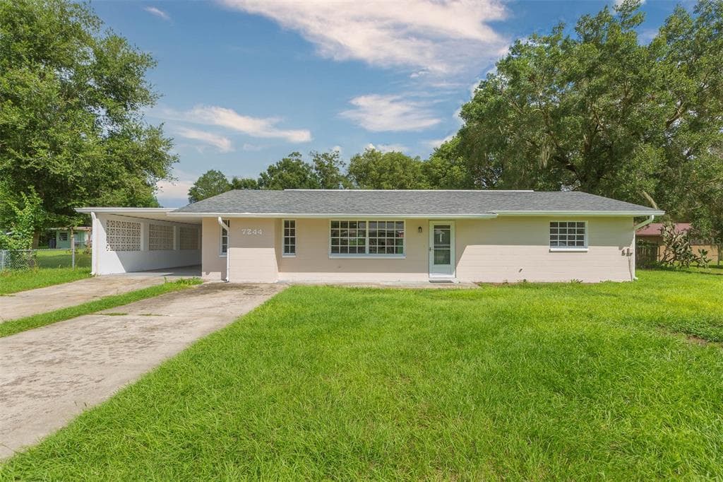 7244 FORT KING ROAD ZEPHYRHILLS, FL 33541