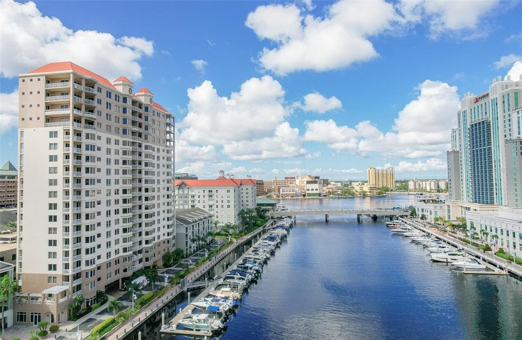 371 CHANNELSIDE WALK WAY UNIT 1402 TAMPA, FL 33602