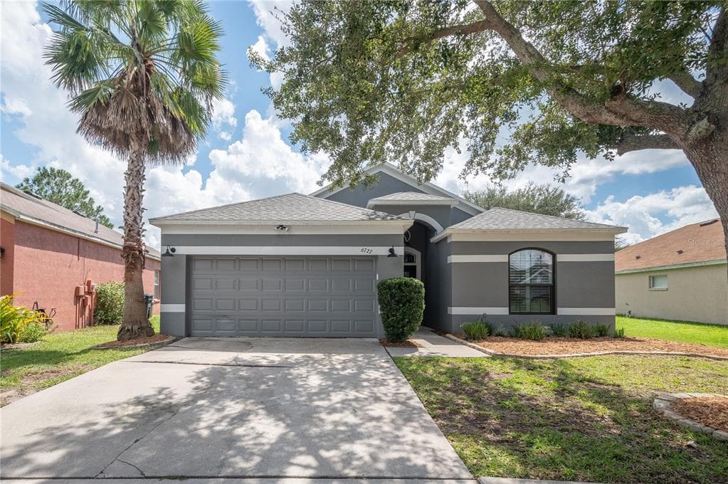6727 MONARCH PARK DRIVE APOLLO BEACH, FL 33572