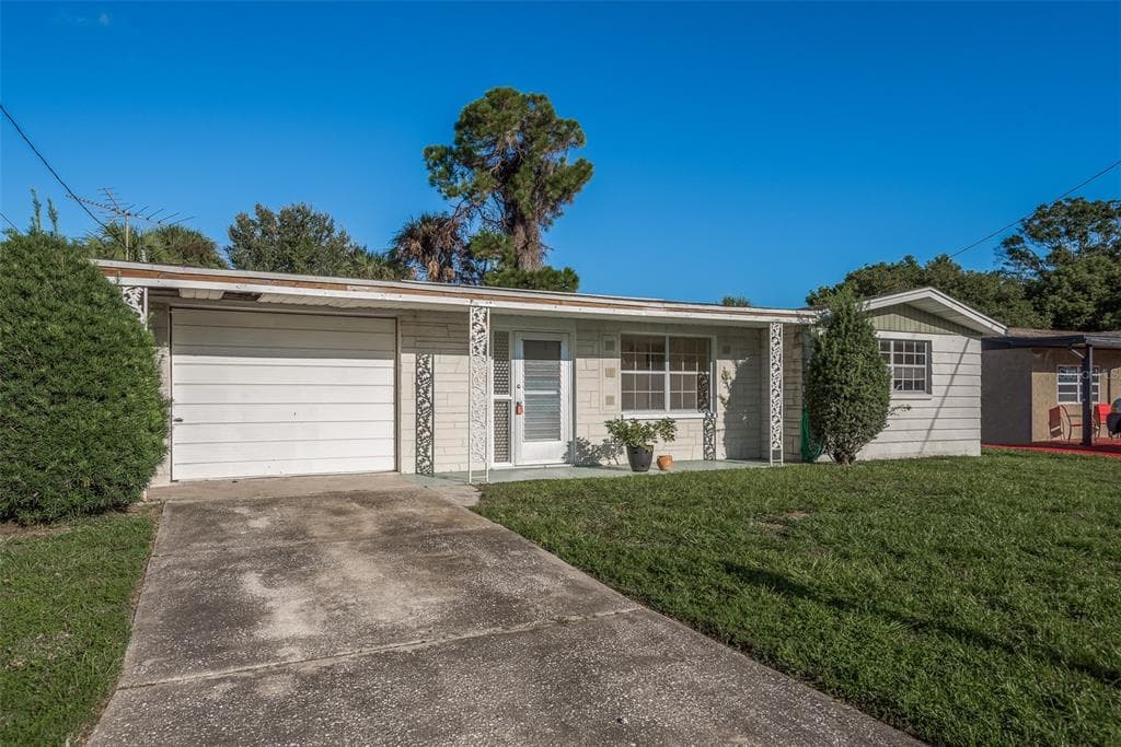9201 PEGASUS AVENUE PORT RICHEY, FL 34668
