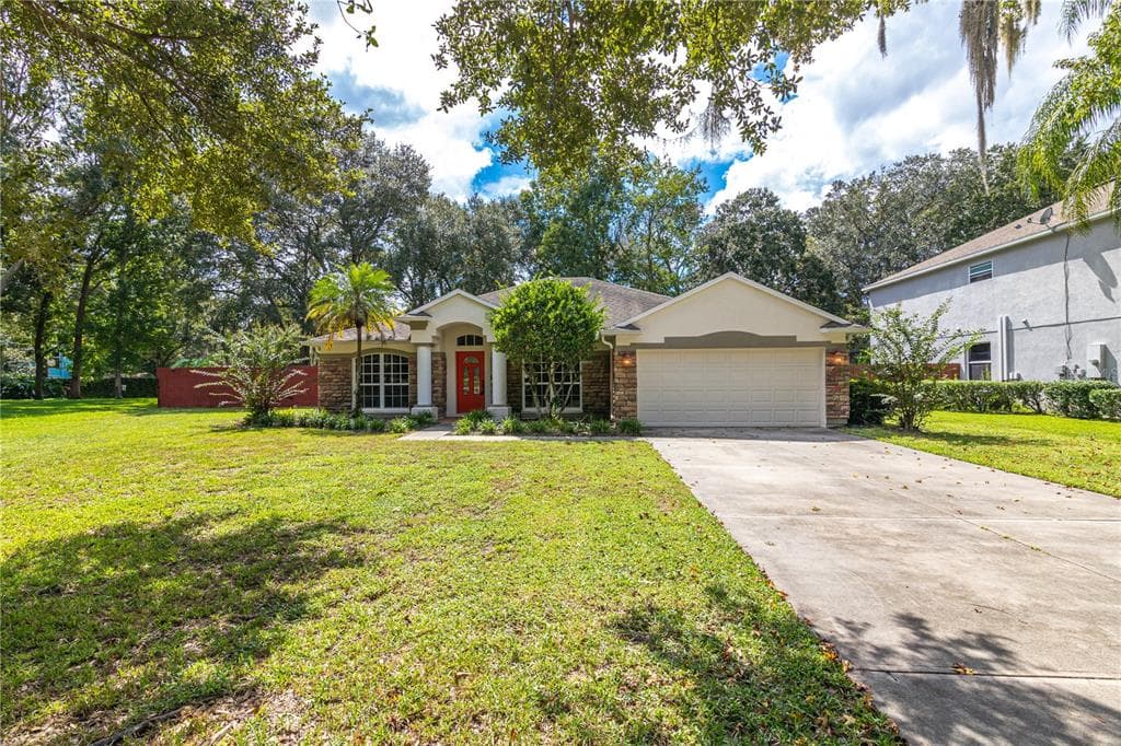 1413 MCCREA DRIVE LUTZ, FL 33549
