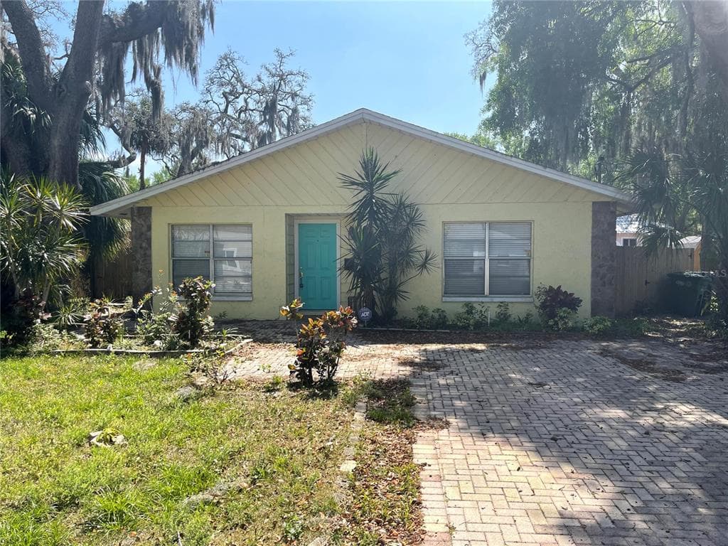 412 W IDLEWILD AVENUE TAMPA, FL 33604