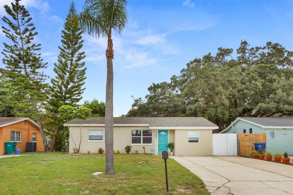 6269 50TH AVENUE N ST PETERSBURG, FL 33709