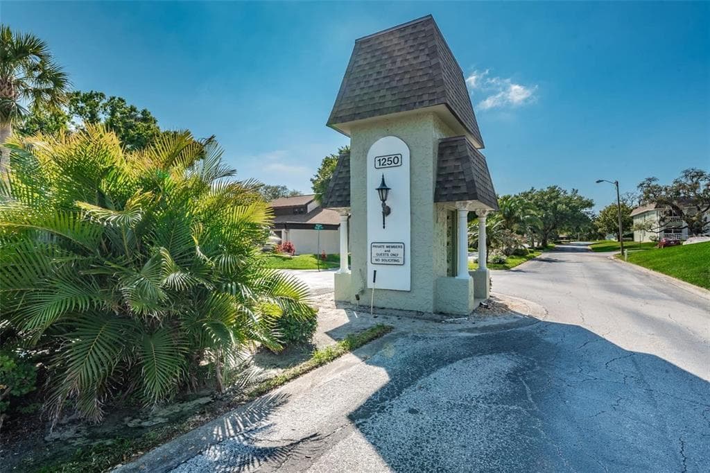 1250 S PINELLAS AVENUE UNIT 311 TARPON SPRINGS, FL 34689