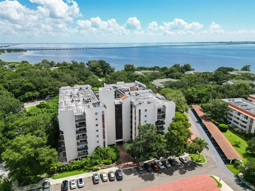 2699 SEVILLE BOULEVARD UNIT 401 CLEARWATER, FL 33764