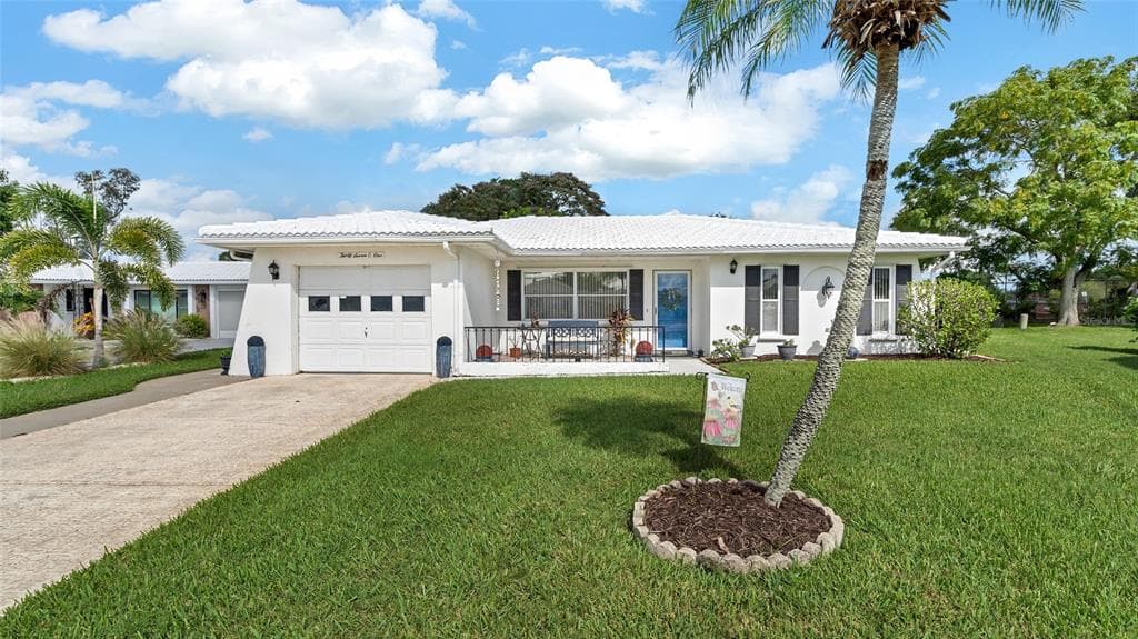 3701 CHINABERRY ROAD BRADENTON, FL 34208