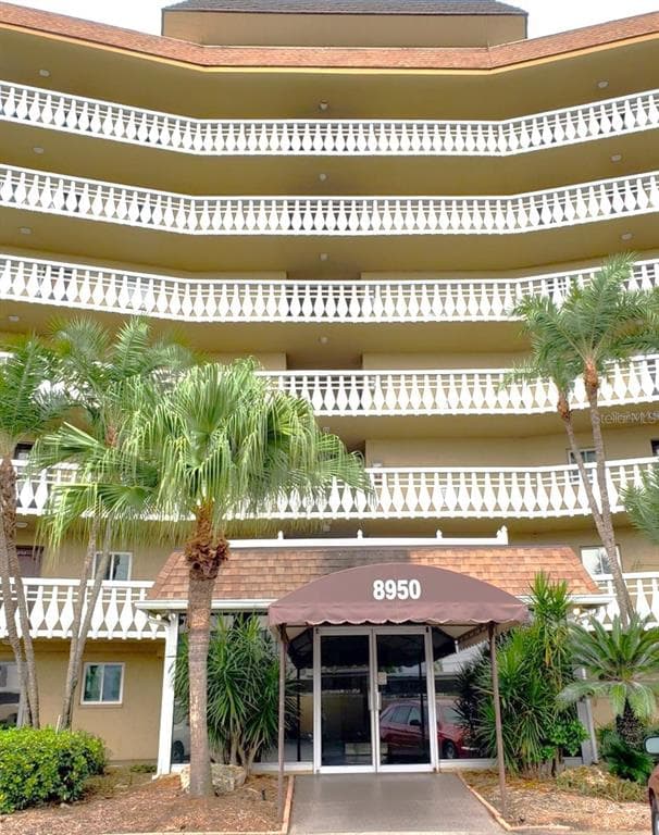 8950 PARK BOULEVARD UNIT 407 SEMINOLE, FL 33777