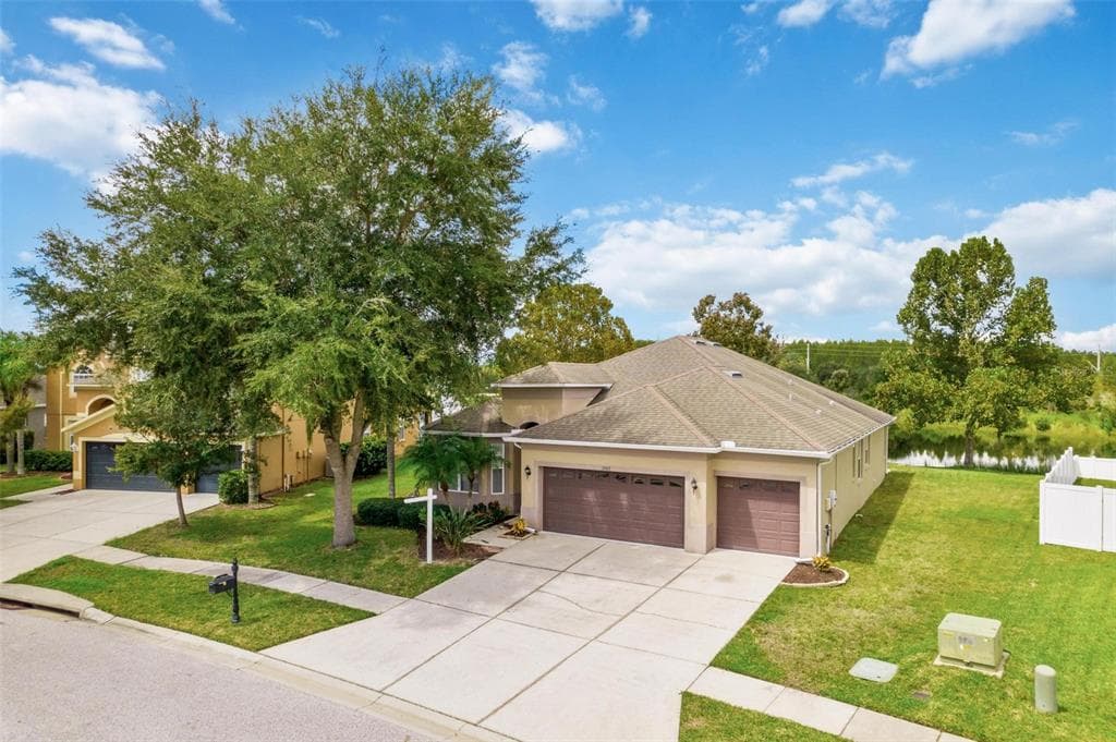 3307 CHESSINGTON DRIVE LAND O LAKES, FL 34638