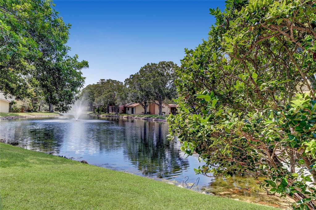 1904 WHITNEY WAY CLEARWATER, FL 33760