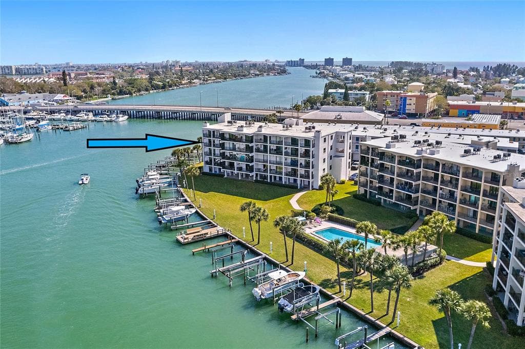 9805 HARRELL AVENUE UNIT 404 TREASURE ISLAND, FL 33706