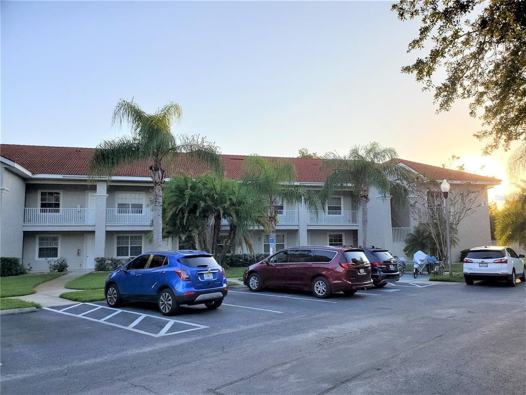 6801 DALI AVENUE UNIT G201 LAND O LAKES, FL 34637