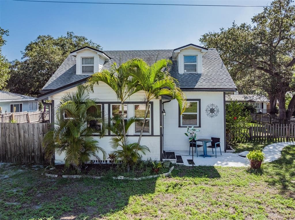 304 5TH AVENUE SW LARGO, FL 33770
