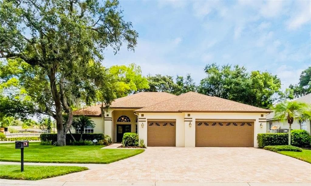970 BURLWOOD COURT LONGWOOD, FL 32750
