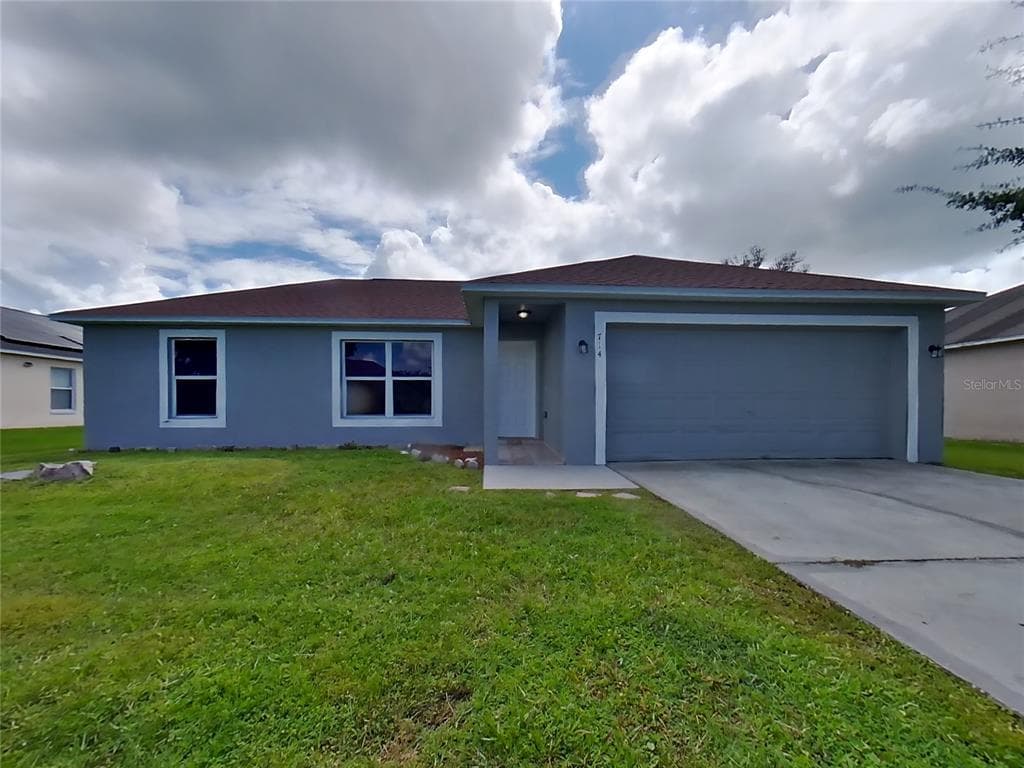714 PALAISEAU COURT KISSIMMEE, FL 34759
