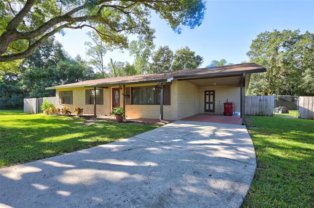 2305 WARNELL LOOP PLANT CITY, FL 33563