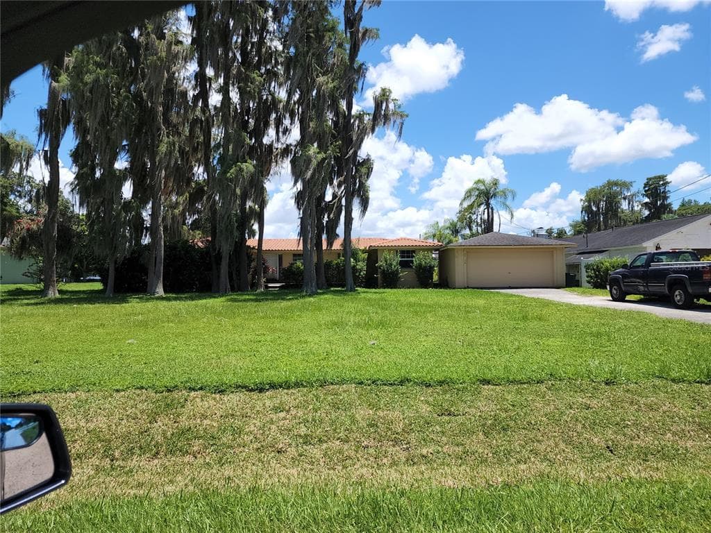 20128 COUNTY LINE ROAD LUTZ, FL 33558