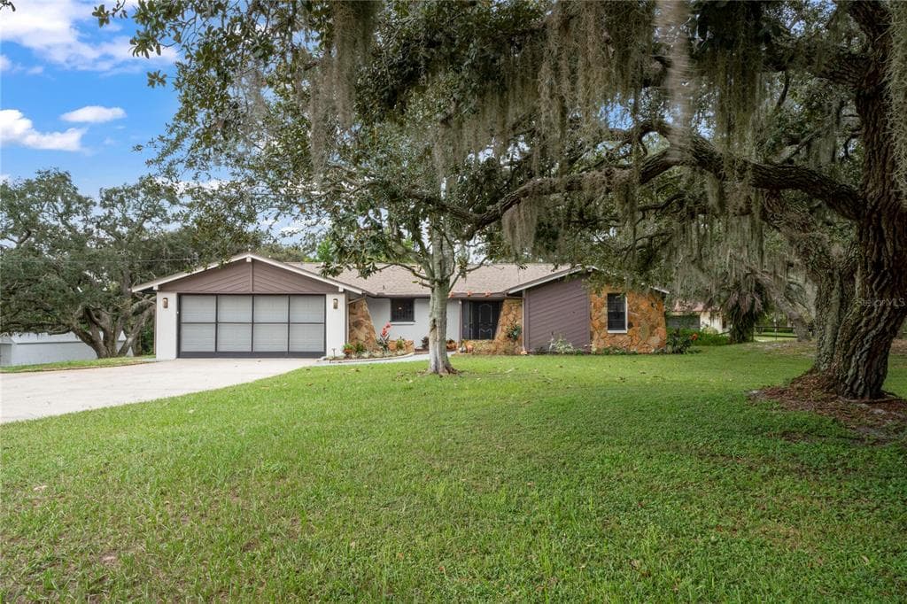 18831 MAPLE LEAF DRIVE