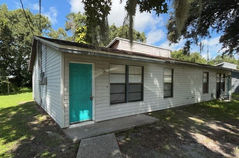 1091 OLD SOUTH DRIVE LAKELAND, FL 33811