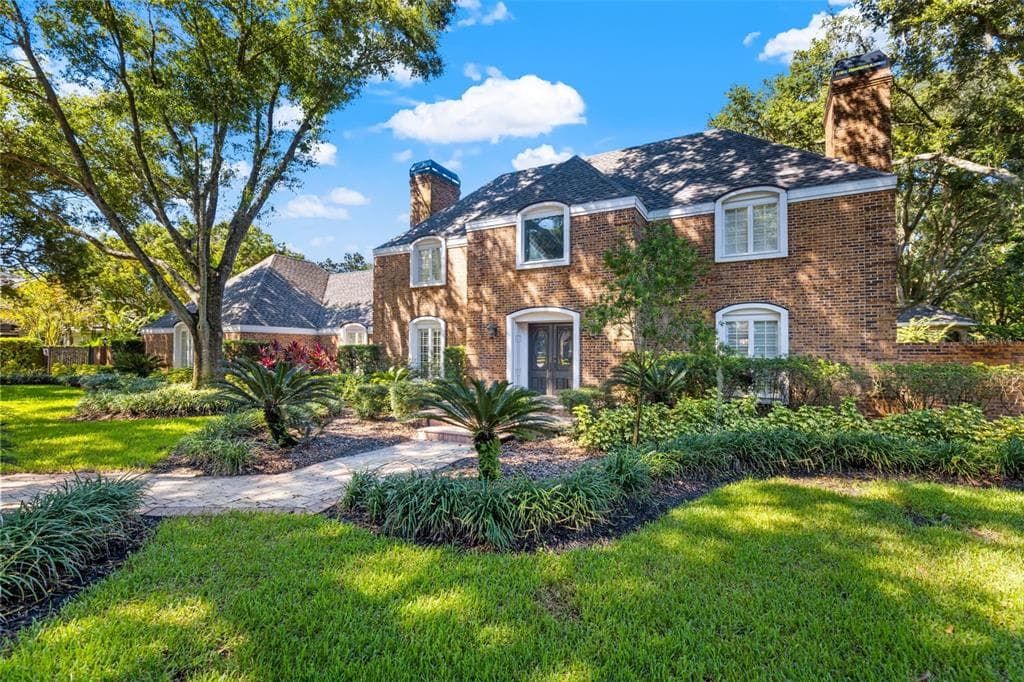 16104 SONSOLES DE AVILA TAMPA, FL 33613