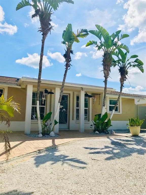 11204 MEADOW DRIVE