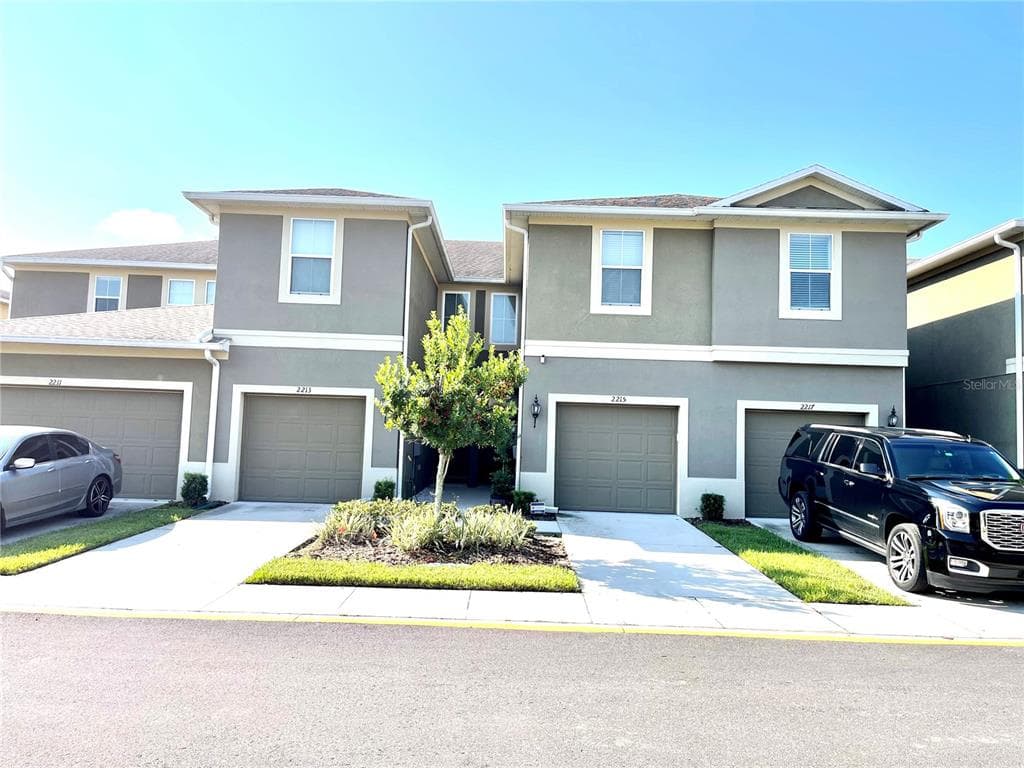 2215 BROADWAY VIEW AVENUE BRANDON, FL 33510