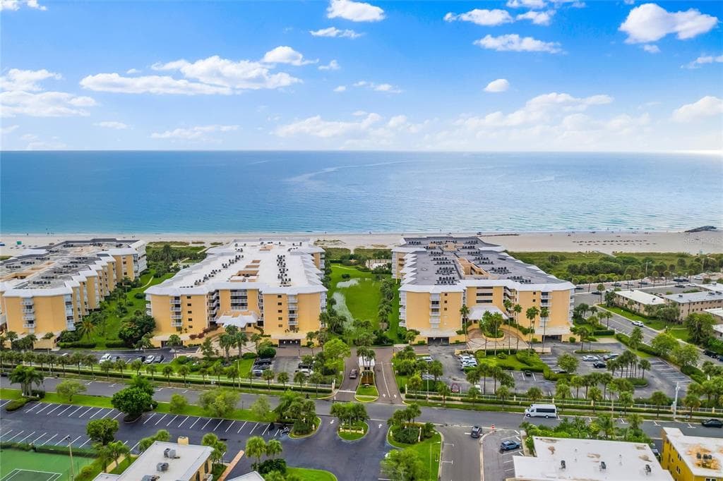 6650 SUNSET WAY UNIT 410 ST PETE BEACH, FL 33706