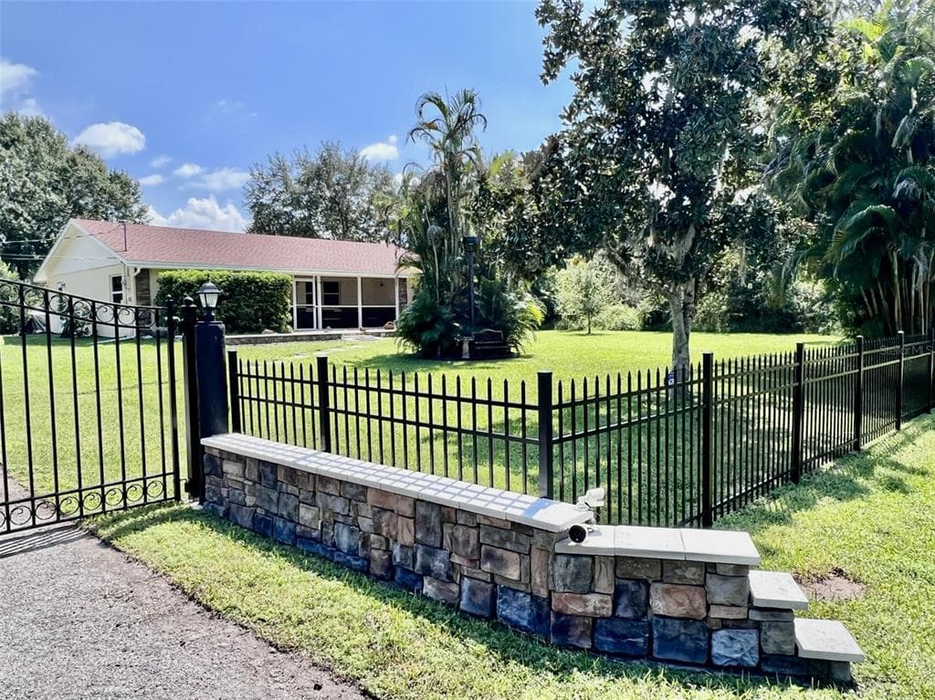 10413 28TH AVENUE E PALMETTO, FL 34221