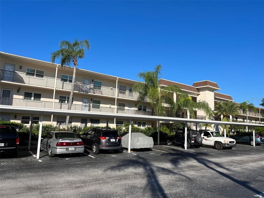 860 VIRGINIA STREET UNIT 109 DUNEDIN, FL 34698