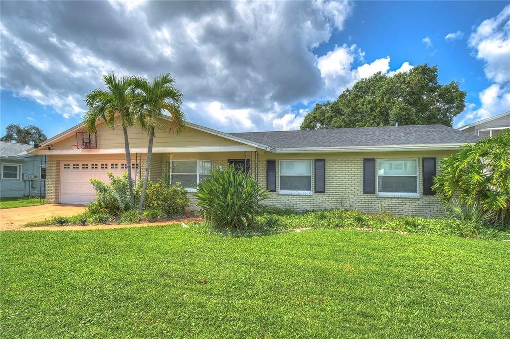 4720 SOAPSTONE DRIVE TAMPA, FL 33615
