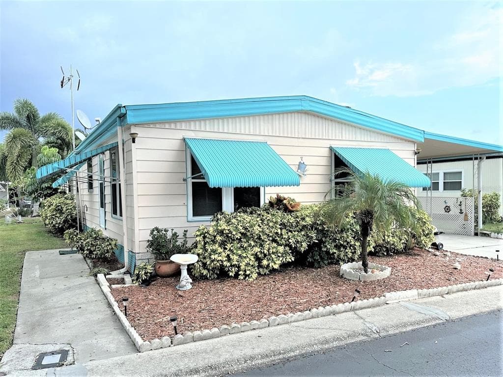 6950 46TH AVENUE N UNIT 53 ST PETERSBURG, FL 33709
