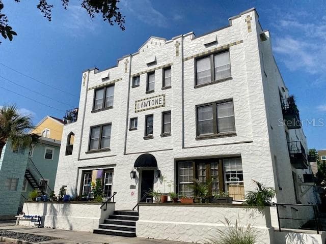 324 GROVE STREET N UNIT 204 ST PETERSBURG, FL 33701