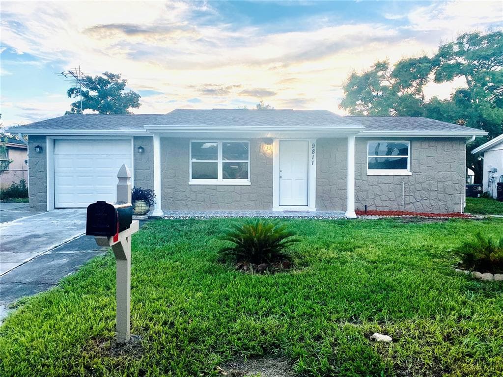 9811 SANDSTONE LANE PORT RICHEY, FL 34668