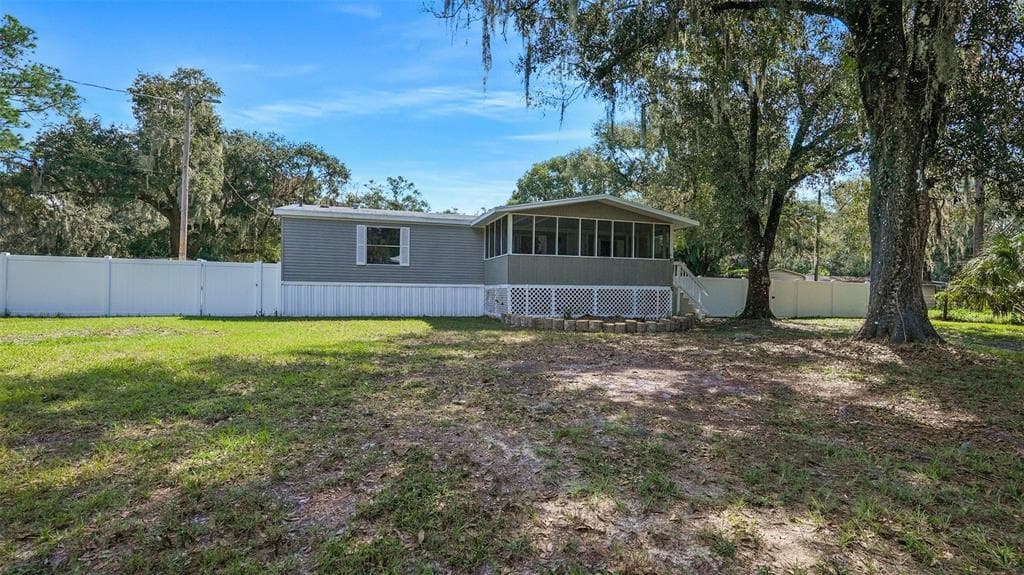 4417 PINE STREET VALRICO, FL 33596