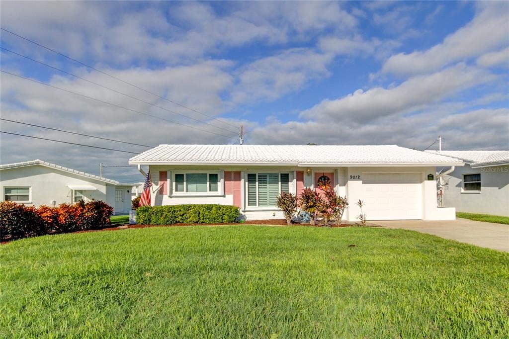 9012 140TH WAY SEMINOLE, FL 33776