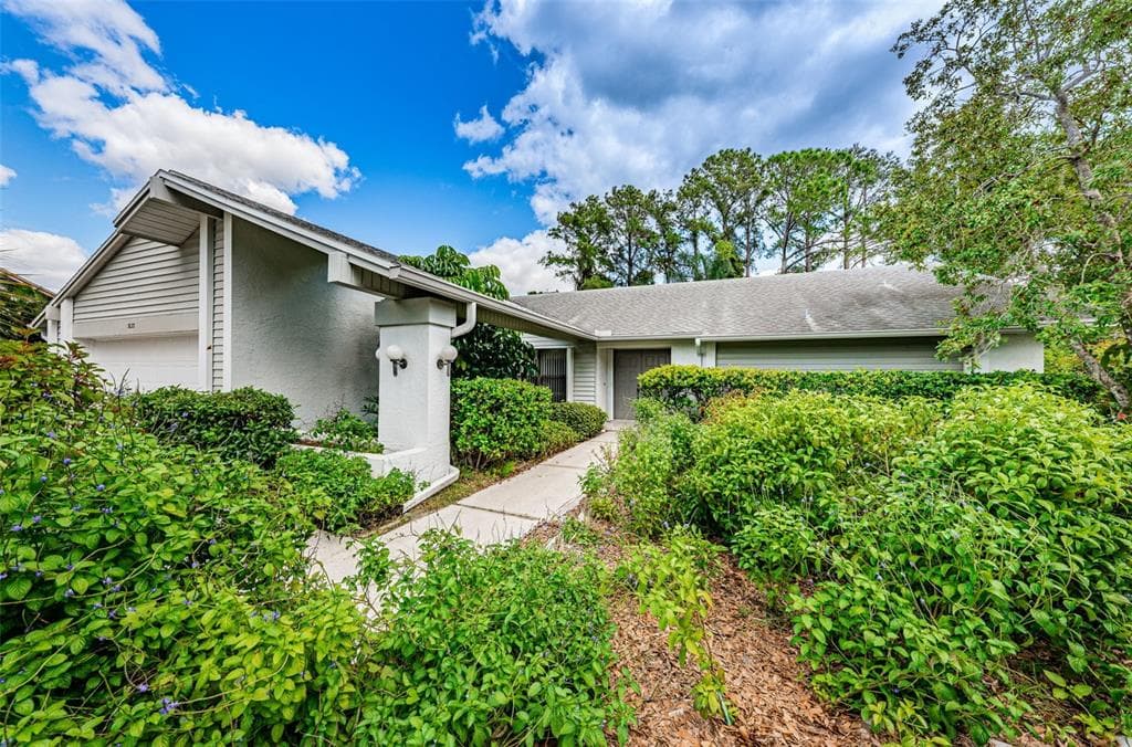 3633 HOLLOW TRAIL COURT PALM HARBOR, FL 34684