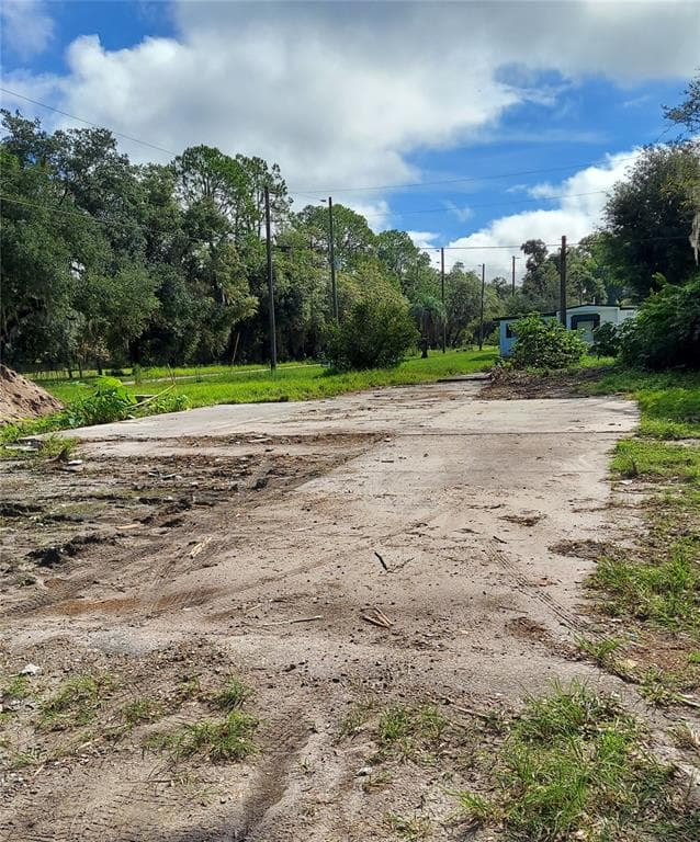39508 BAY AVENUE ZEPHYRHILLS, FL 33540