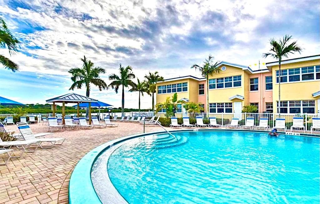 19417 GULF BOULEVARD UNIT A-109