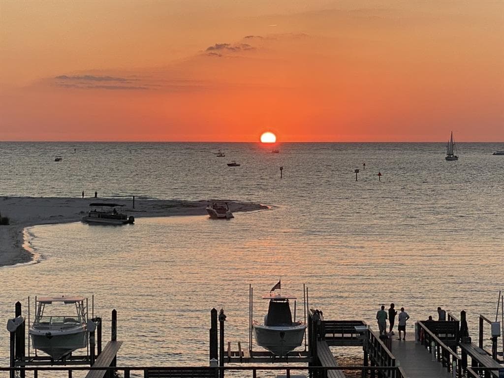 1100 PINELLAS BAYWAY S UNIT I4