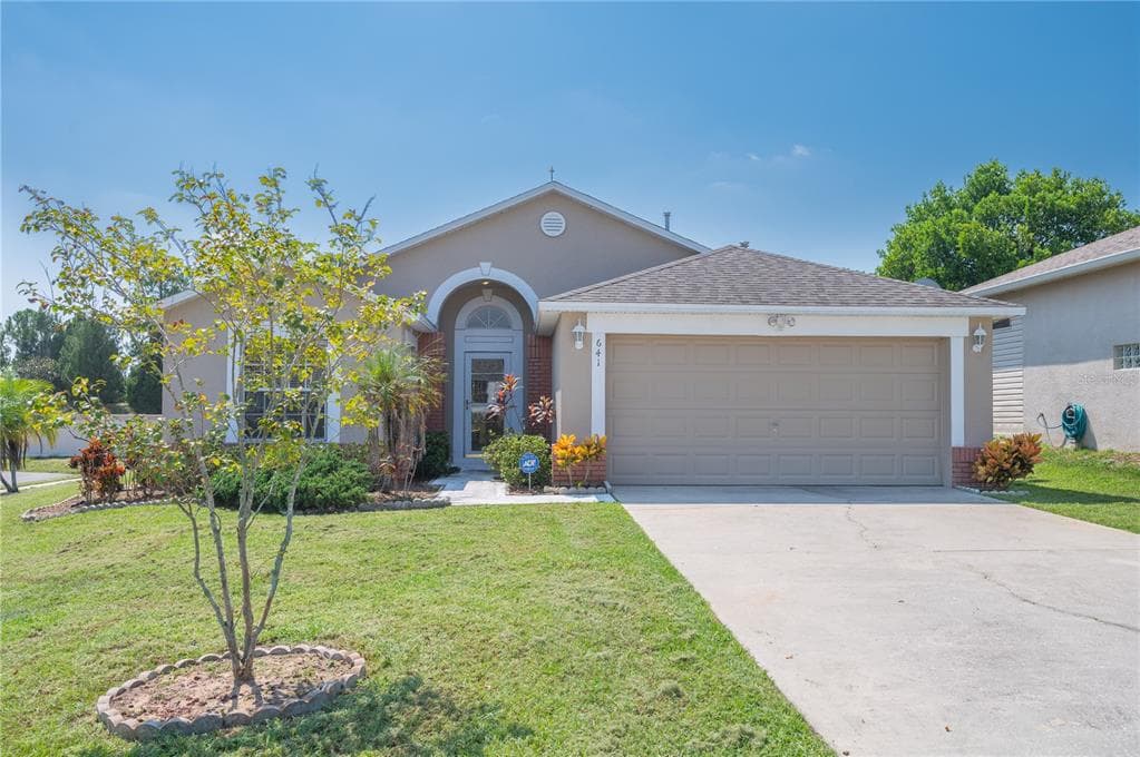 641 SYMPHONY PLACE DAVENPORT, FL 33896