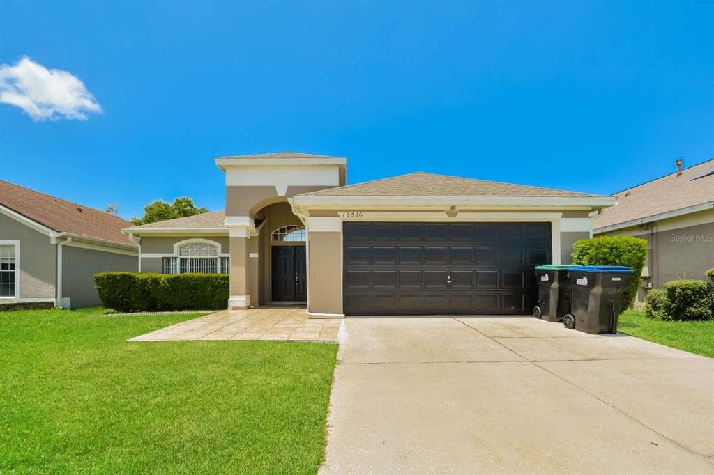 10516 CHERRY OAK CIRCLE ORLANDO, FL 32817