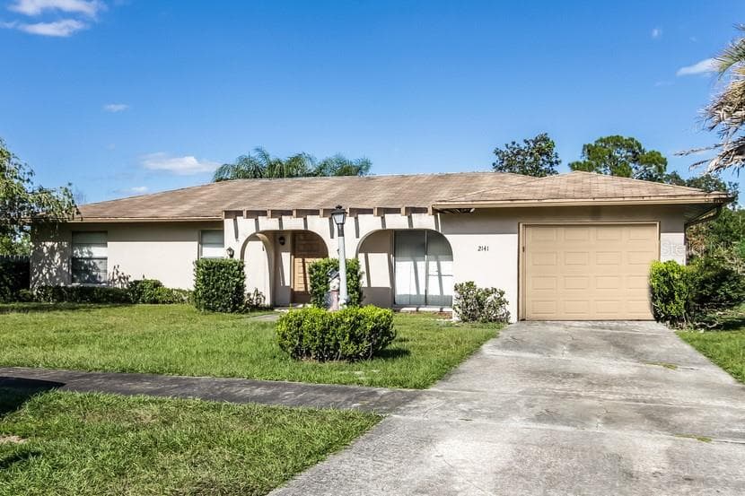 2141 KENDALL COURT DELTONA, FL 32738