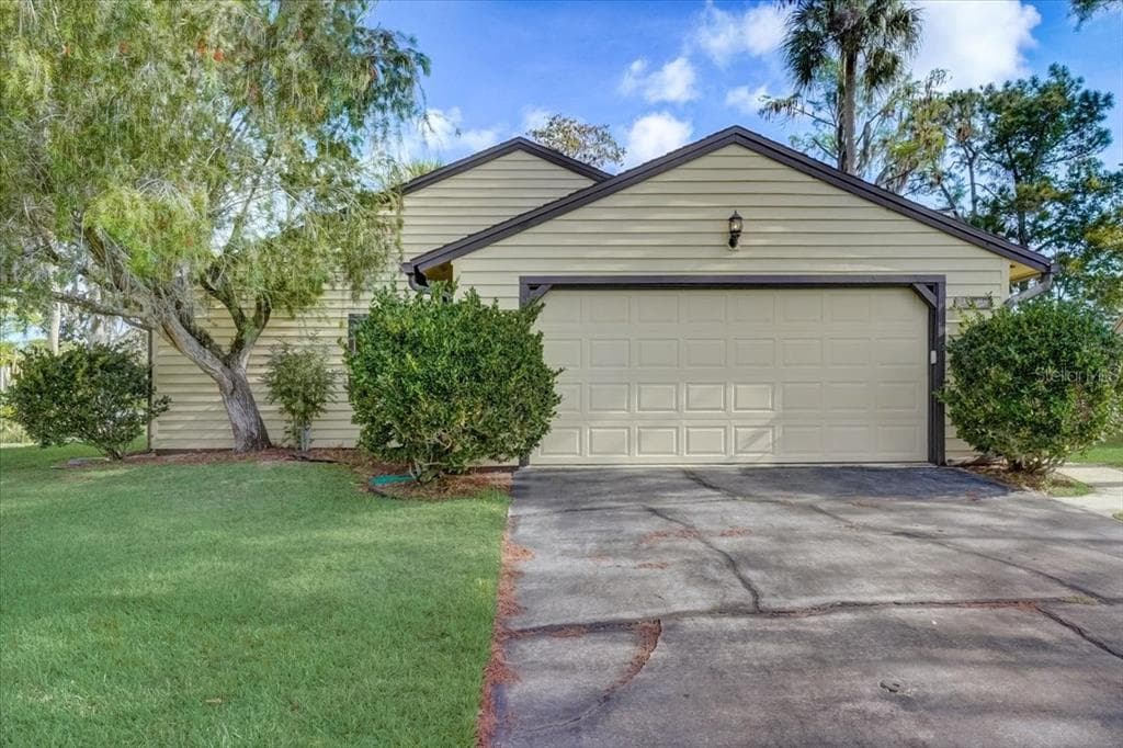 153 GULL CIRCLE N DAYTONA BEACH, FL 32119